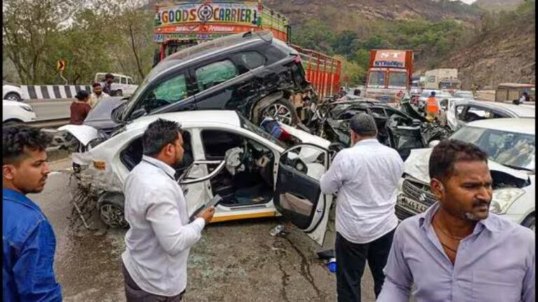 भारत में 2024 में सड़क दुर्घटनाओं में हुईं 1.77 लाख मौतें, जानें चीन और अमेरिका के मुकाबले कहां हैं हम