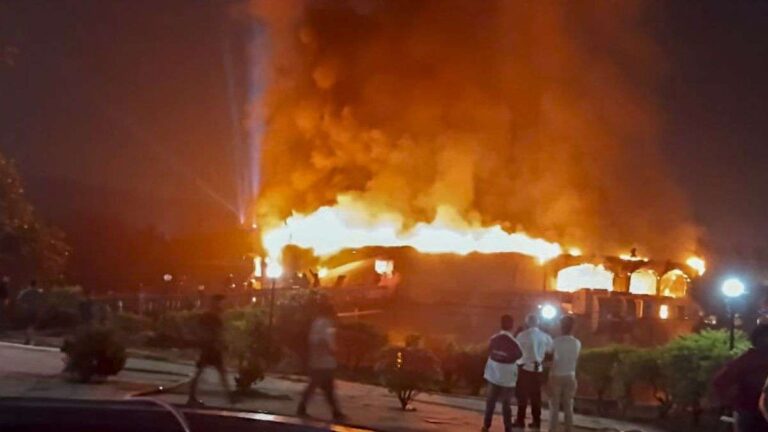 दुनिया भर में सैकड़ों लोगों की जान ले चुकी है नाइट क्लब की आग, पिछले एक दशक की घटनाएं