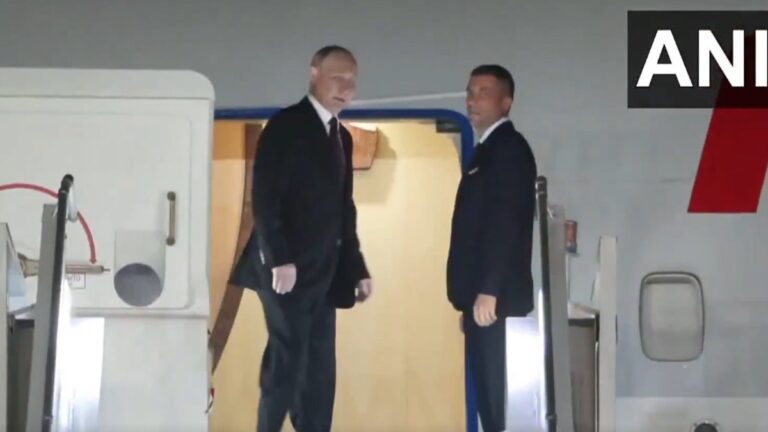 भारत से रवाना हुए व्लादिमीर पुतिन, एयरपोर्ट पर छोड़ने कौन गया? सामने आ गया नाम